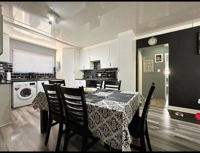 3 BEDROOM CLUSTER FOR SALE IN GLEN MARAIS